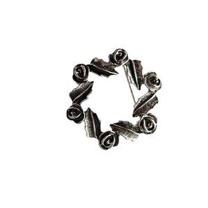 Vintage Sarah Coventry Silver Tone Rose Leaf Brooch Pin